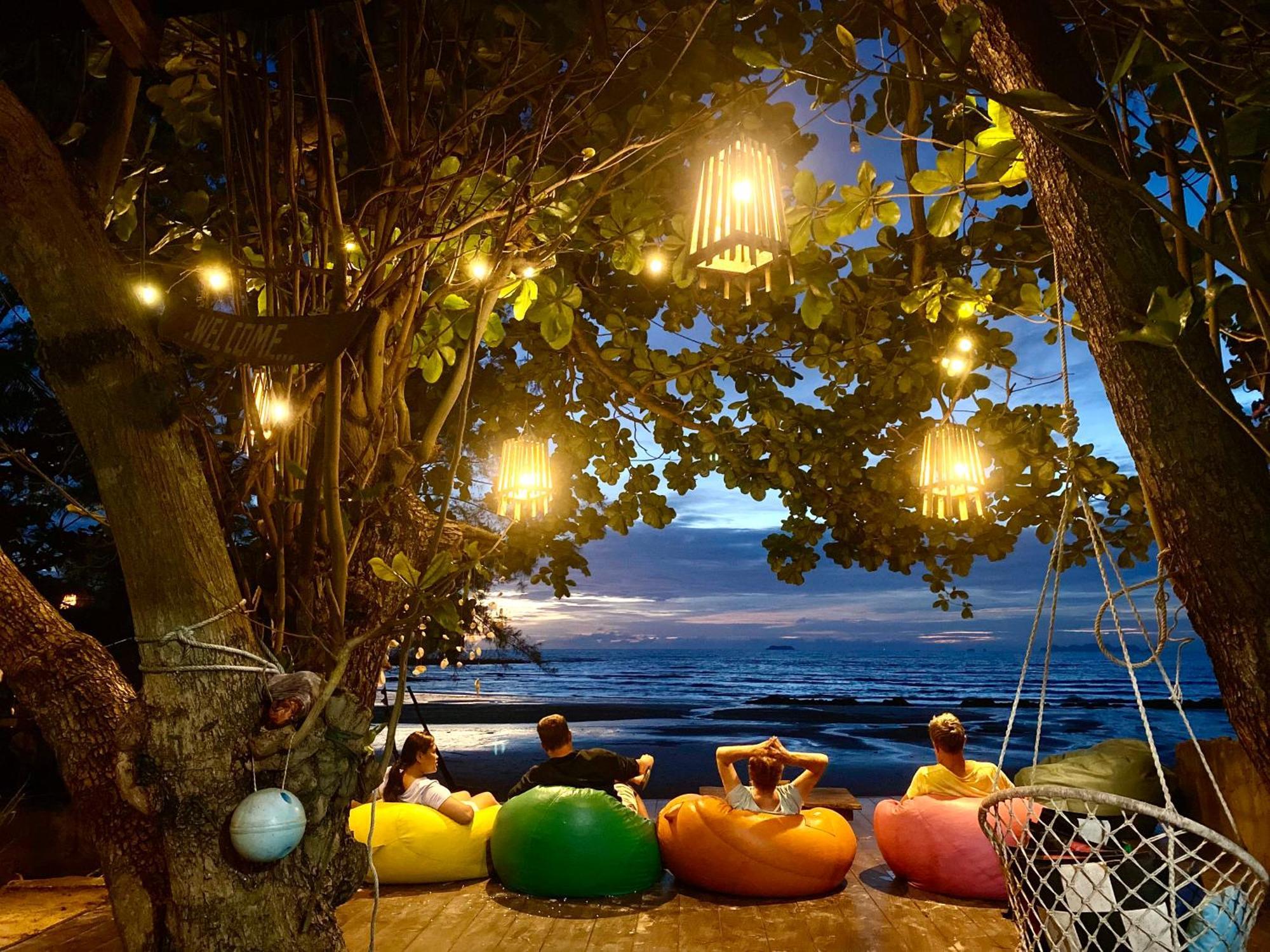 Coconut Lanta Resort @Klong Dow Beach Krabi Exterior photo