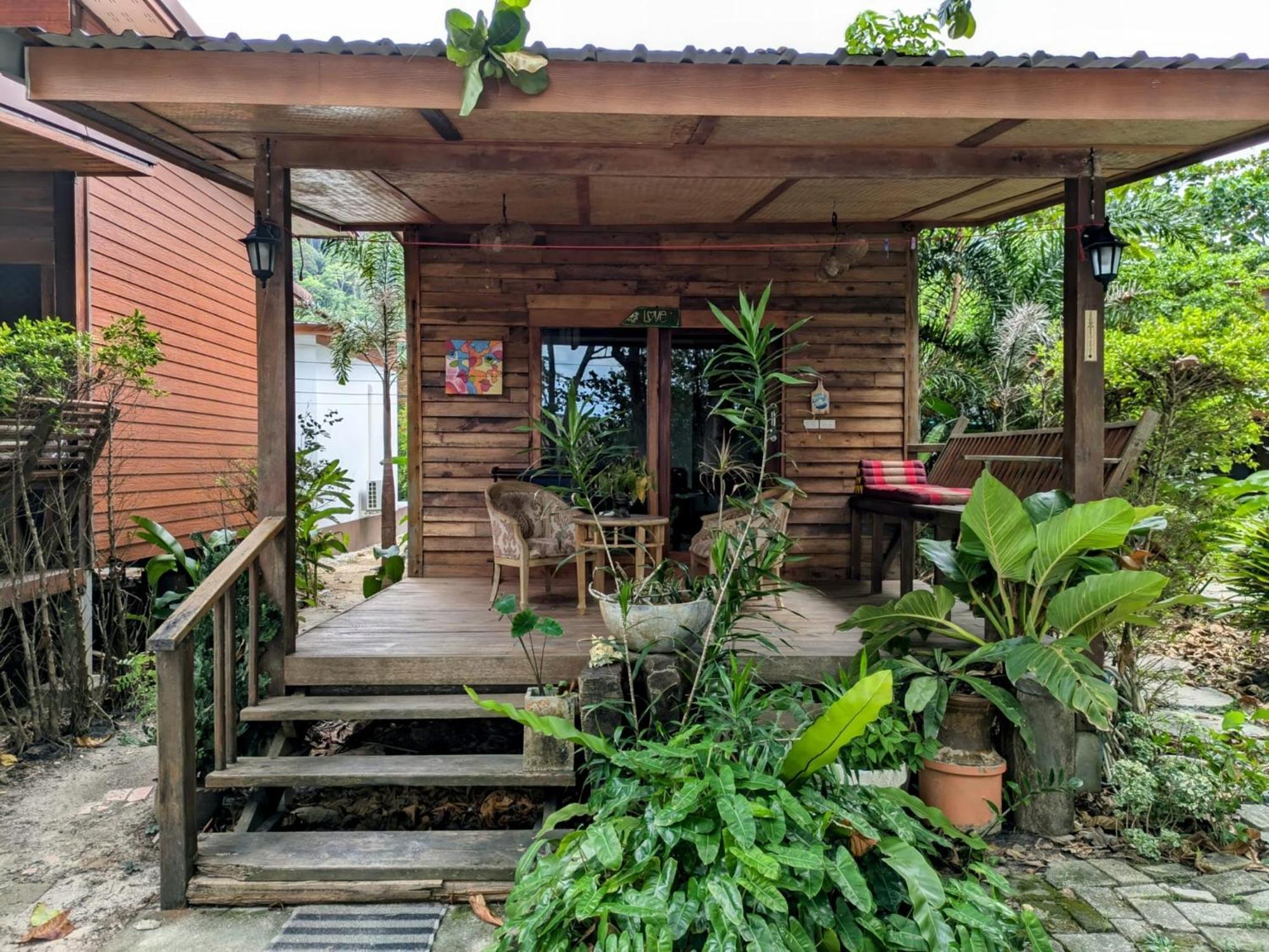 Coconut Lanta Resort @Klong Dow Beach Krabi Exterior photo